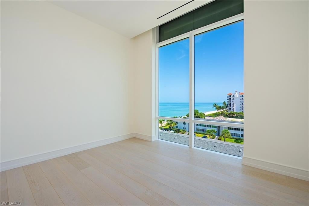 NAPLES BEACH CLUB BLDG C - Residential