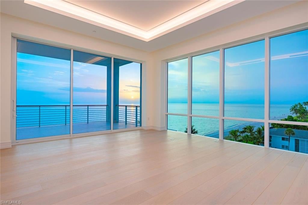 NAPLES BEACH CLUB BLDG C - Residential