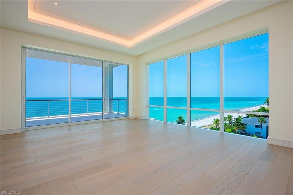 NAPLES BEACH CLUB BLDG C - Residential
