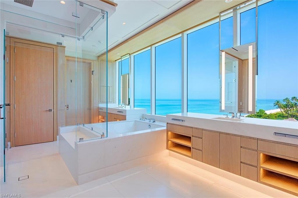 NAPLES BEACH CLUB BLDG C - Residential