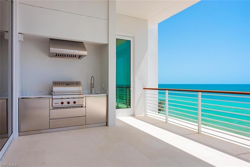 NAPLES BEACH CLUB BLDG C - Residential