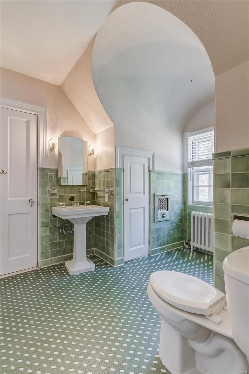 Country Club Place - Residential