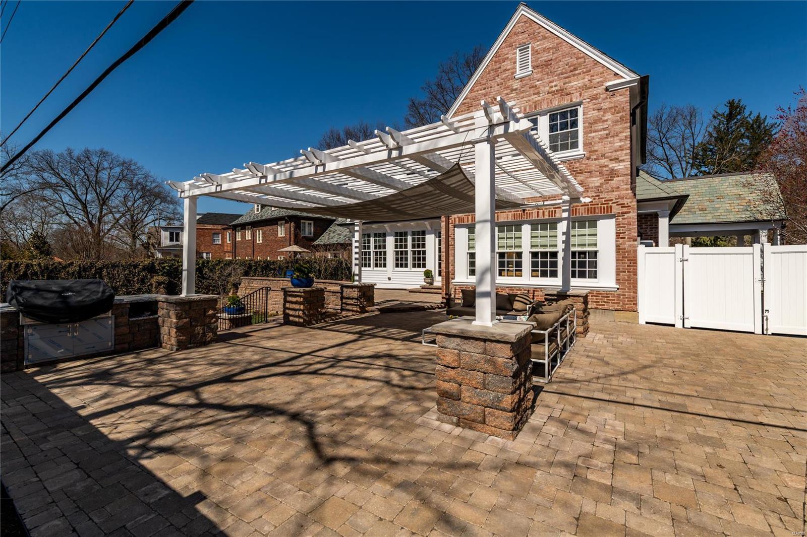 Country Club Place - Residential