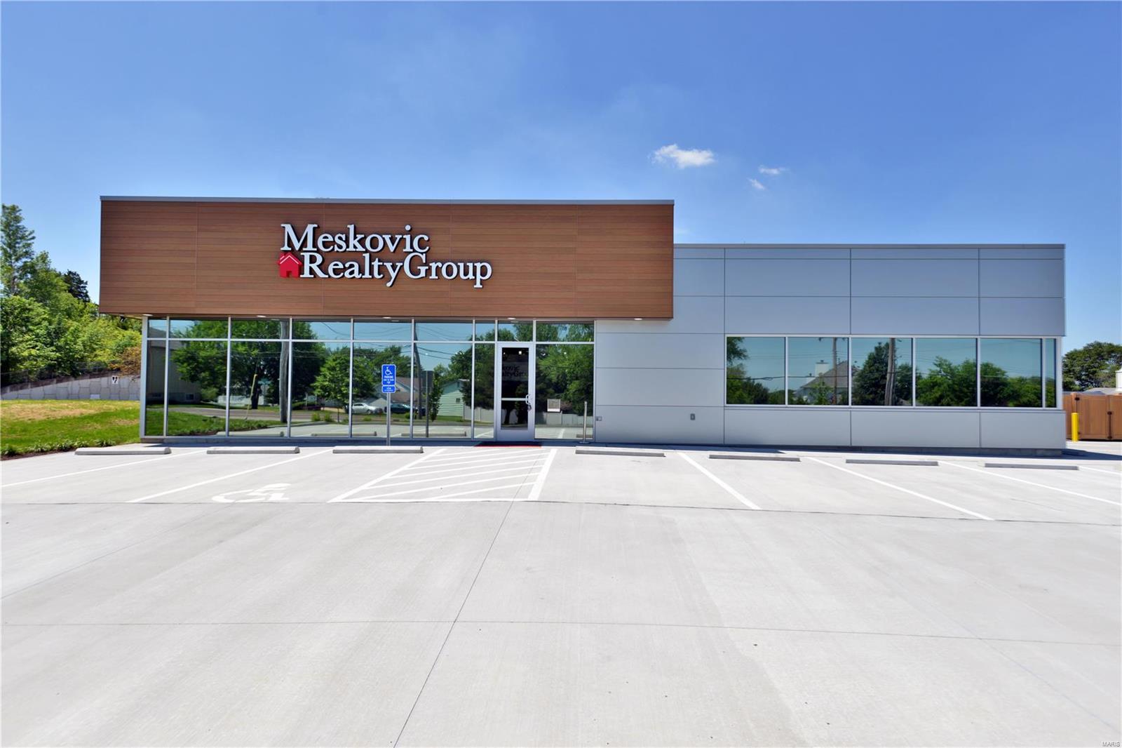 Prime Class A modern building built in 2020 currently being used as an office building but has the possibilities of being converted to a dental office, chiropractic, or any other service or use suitable within the guidelines of St.Louis County. This building features 8 private offices, large conference room, meeting and entertainment area and is perfect for an owner occupant that can be passed down for generations and located in the desirable and centrally located Fenton sub-market off highway 141 and Smizer Station Rd. just minutes away from highway 44, 270, 30 and big industrial and shopping districts such as Fenton Industrial Park with large companies such as Amazon and 1st Phorm along with SSM Hospital and Gravois Bluffs just minutes away!