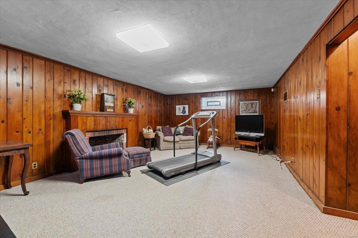 Loren Woods - Residential