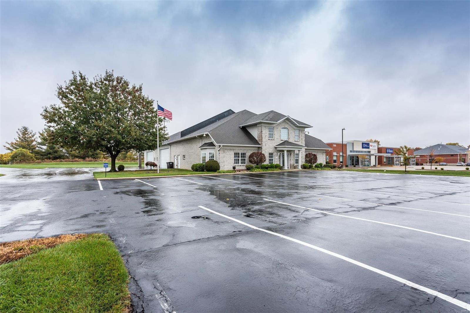 Systems Parkway - Commercial Sale