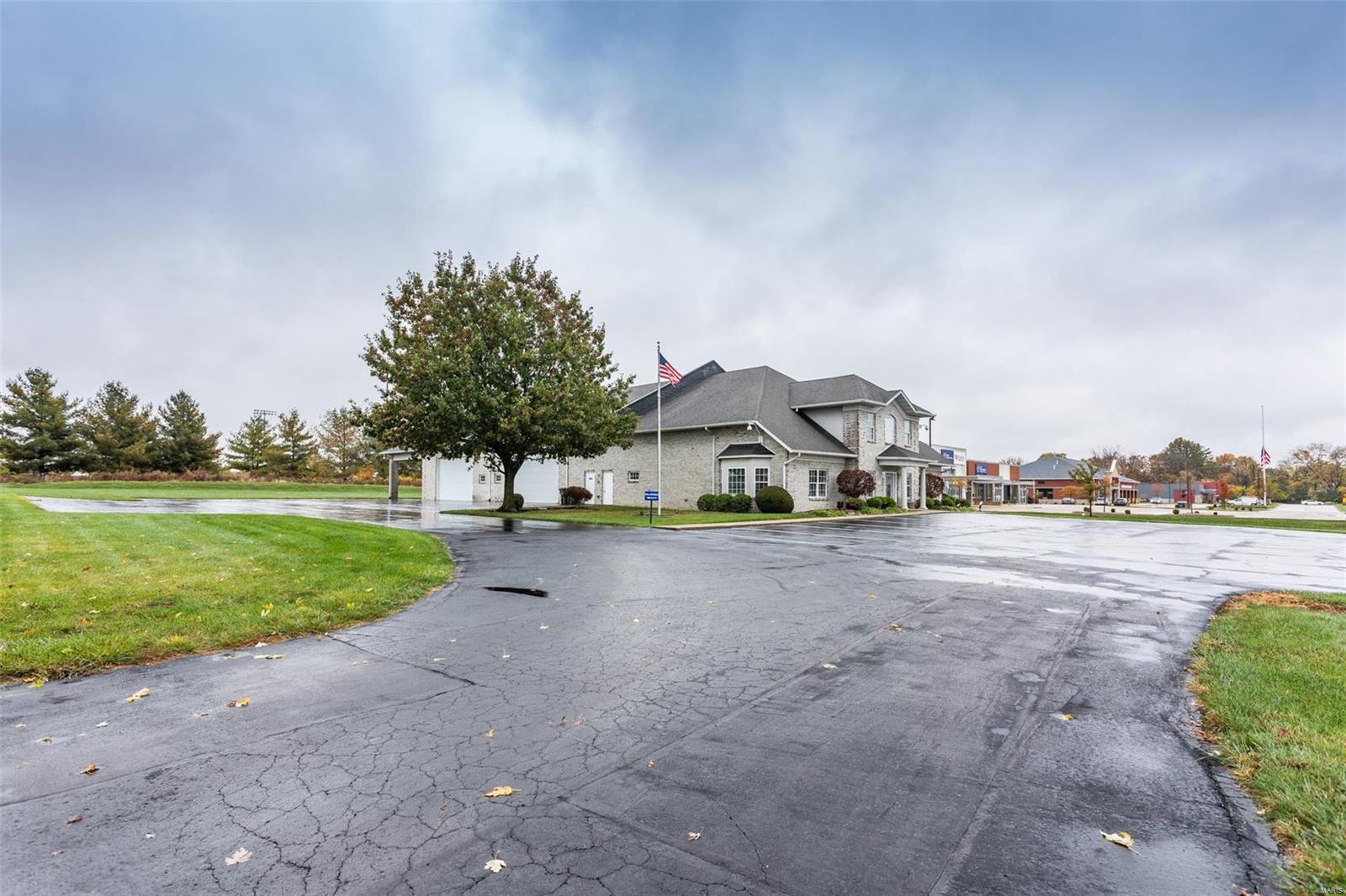 Systems Parkway - Commercial Sale