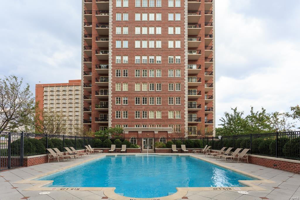 Plaza In Clayton A Condo The - Residential