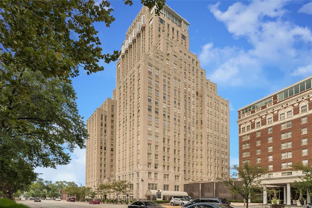 Park Plaza Residential Condo - Residential