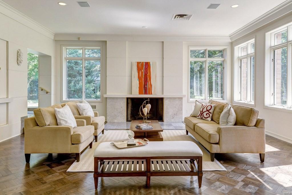 St Louis Country Club - Residential
