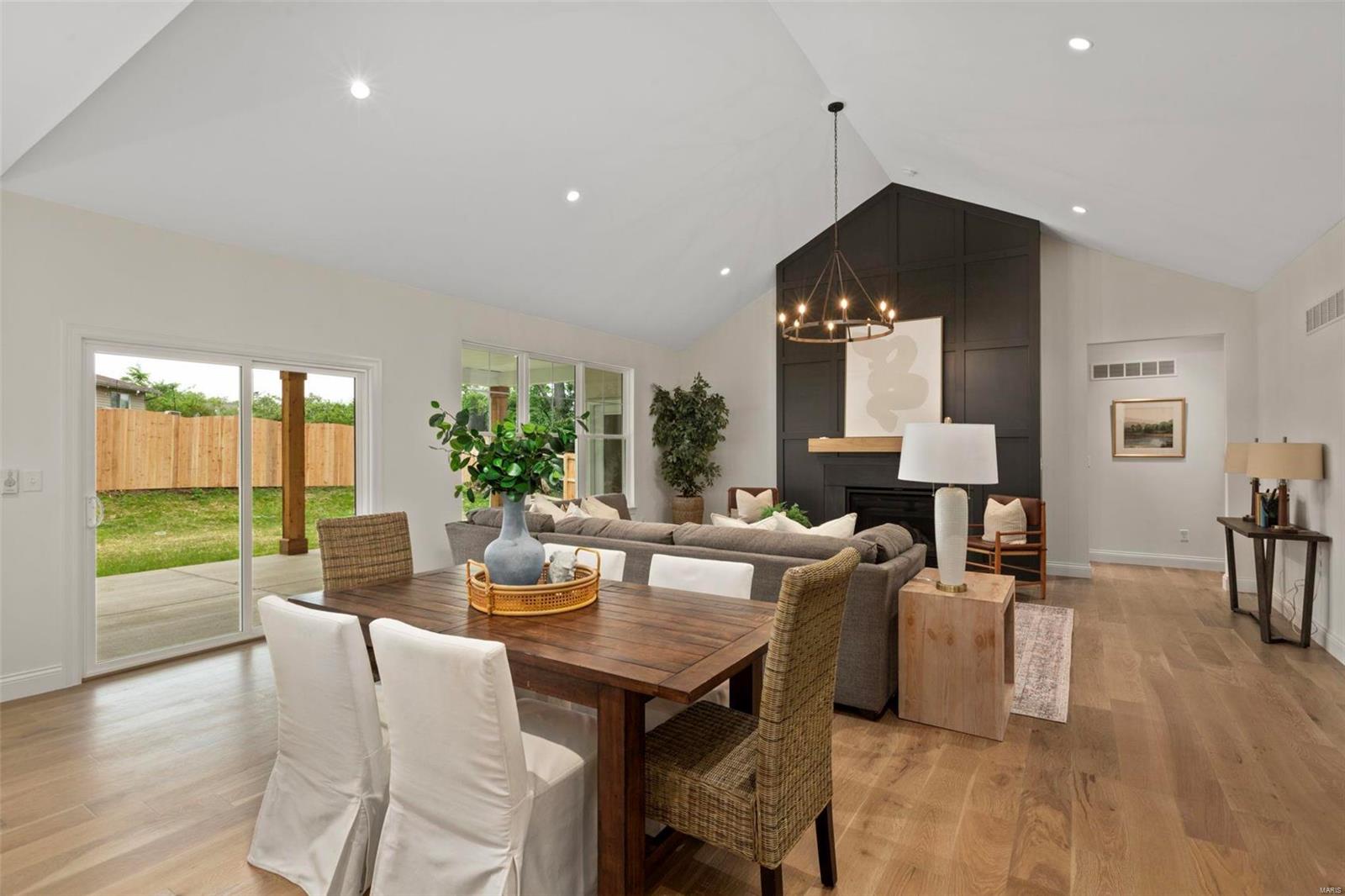 Des Peres Meadows - Residential