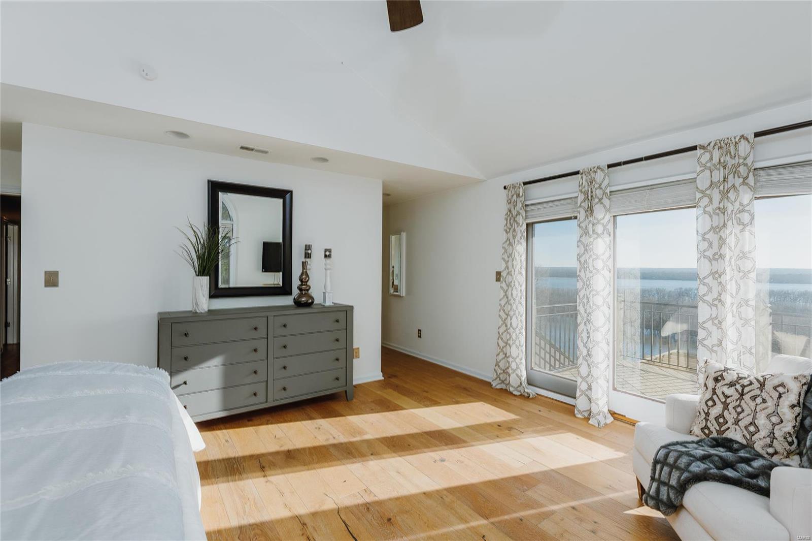 Stone Ledge Estates - Residential