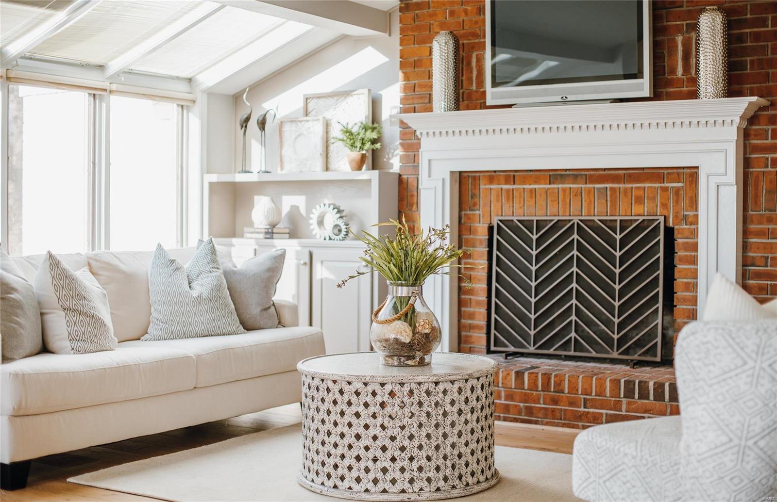 Stone Ledge Estates - Residential