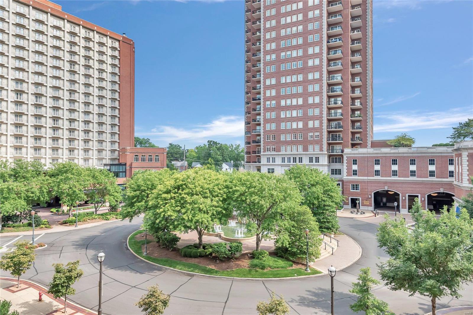 Crescent Condo - Residential