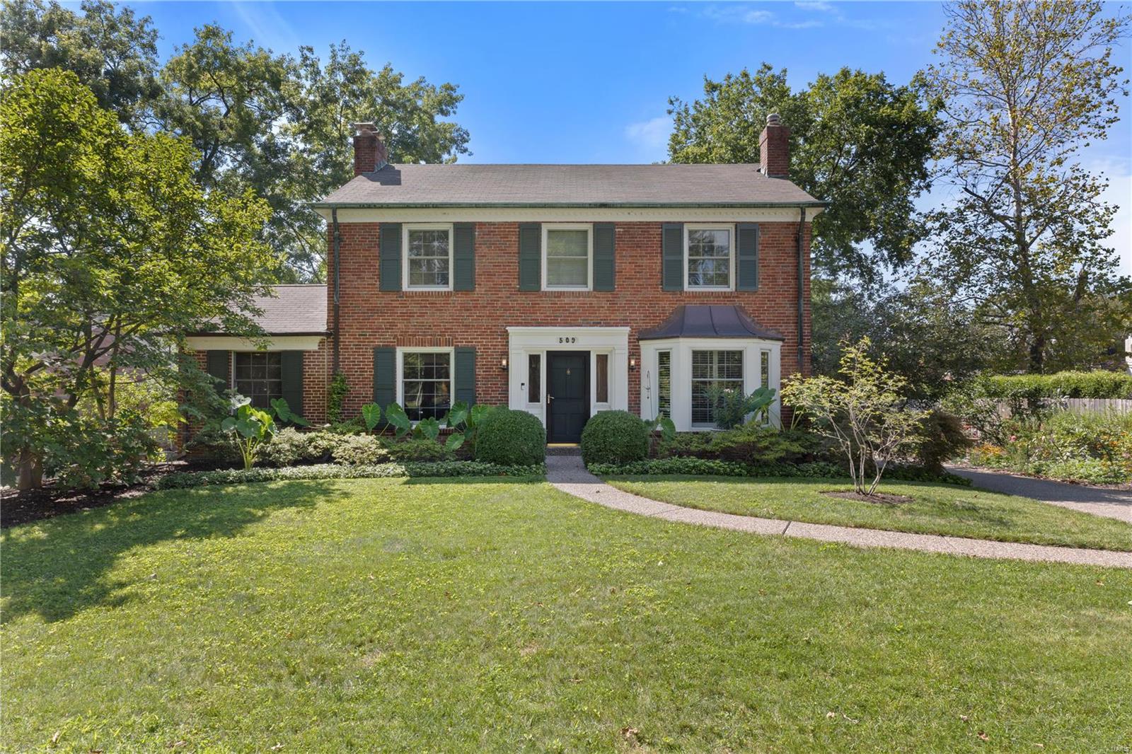 Davis Place - Residential