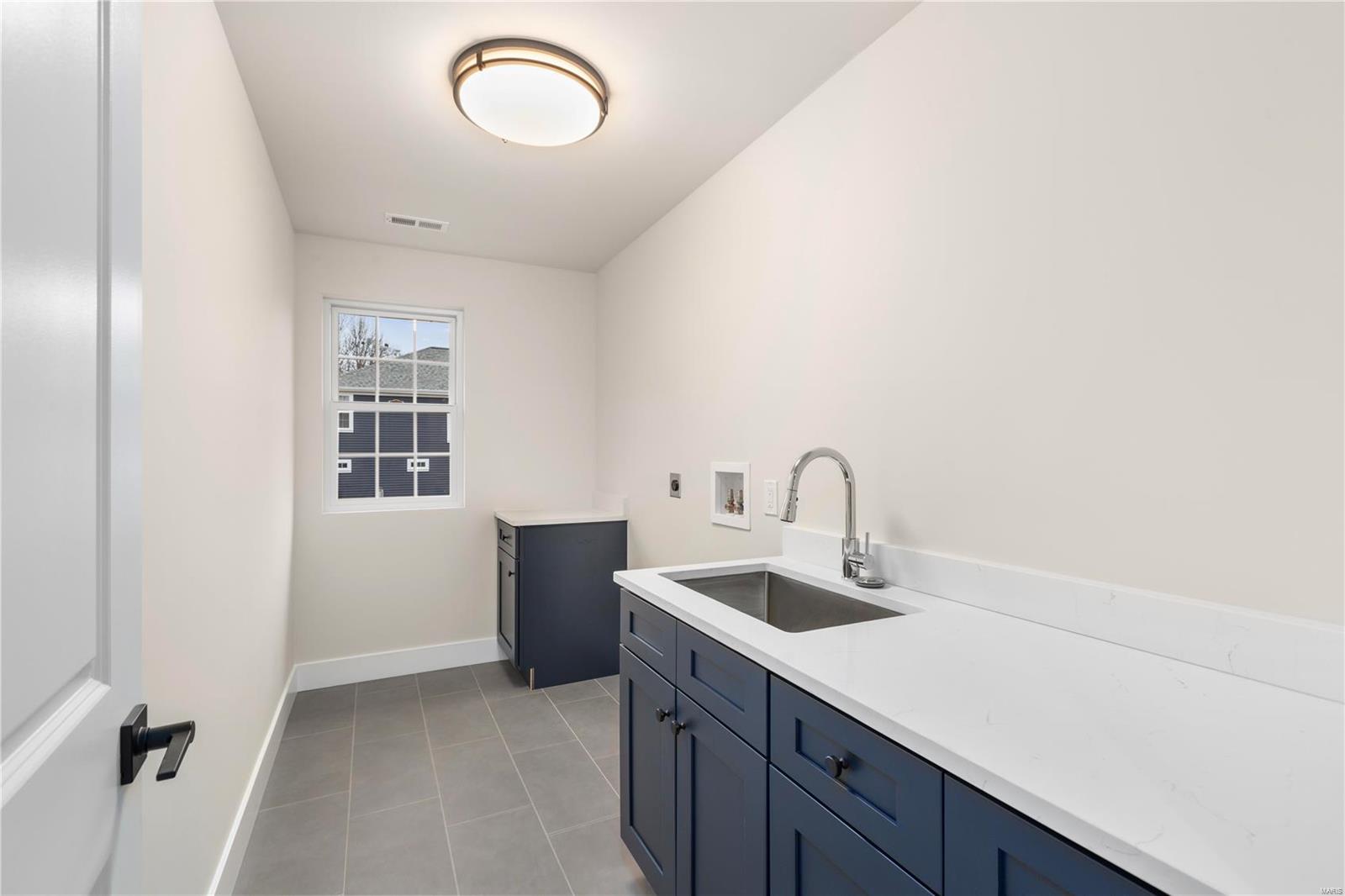 high School Place - Residential