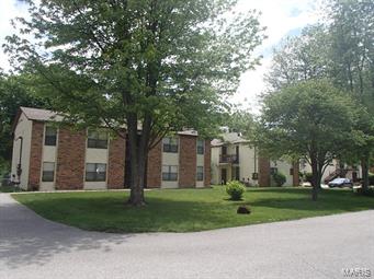 44 units, Prime Collinsville location walk to downtown. Original ownership selling, very well maintained. All 48 units have washer/dryer hookups in unit.

Newer, mid 1980's construction. 

Nice mix of:

16 - 540SF 1 beds with laundry in-unit, dishwashers, wood burning fireplaces, private balcony or patio
12 - large (650sf) 1 beds, laundry hook-ups in-unit, large rooms, walk-in bedroom closet
16 - large (900SF) 2 bed/1 bath, large rooms, laundry hook-ups in-unit 

Separate water, sewer, and electric - owner only pays for taxes, ins, trash removal and common outside electric! very low cost to operate.

Professional property mgt already in place. Perfect turn-key investment. Or self-manage for even greater cashflow!

Nicely maintained grounds. Good solid tenant base - easy to attract quality tenants.

Call for marketing brochure and financials.