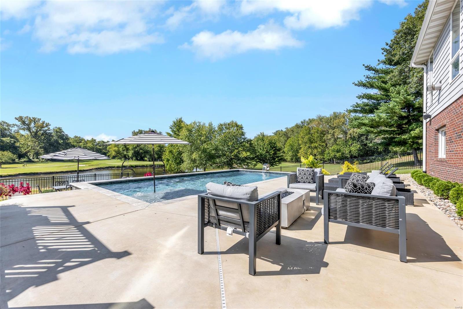 Fox Creek - Residential