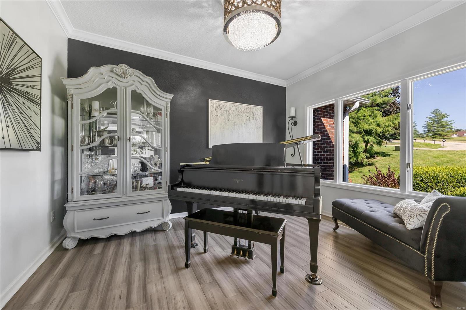 Fox Creek - Residential