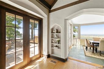 Bluffs Of St Albans - Residential