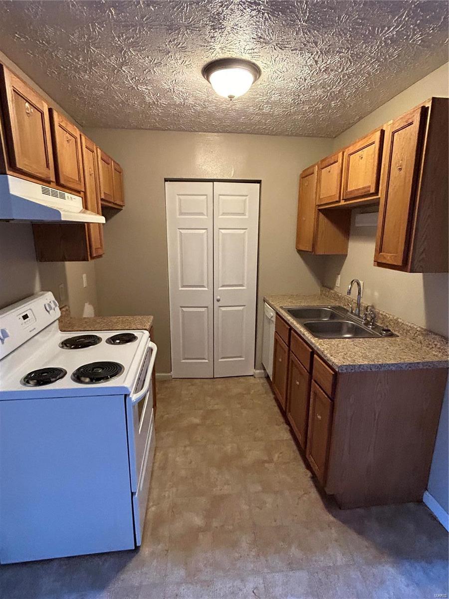 Devonshire 2nd Add - Residential Income