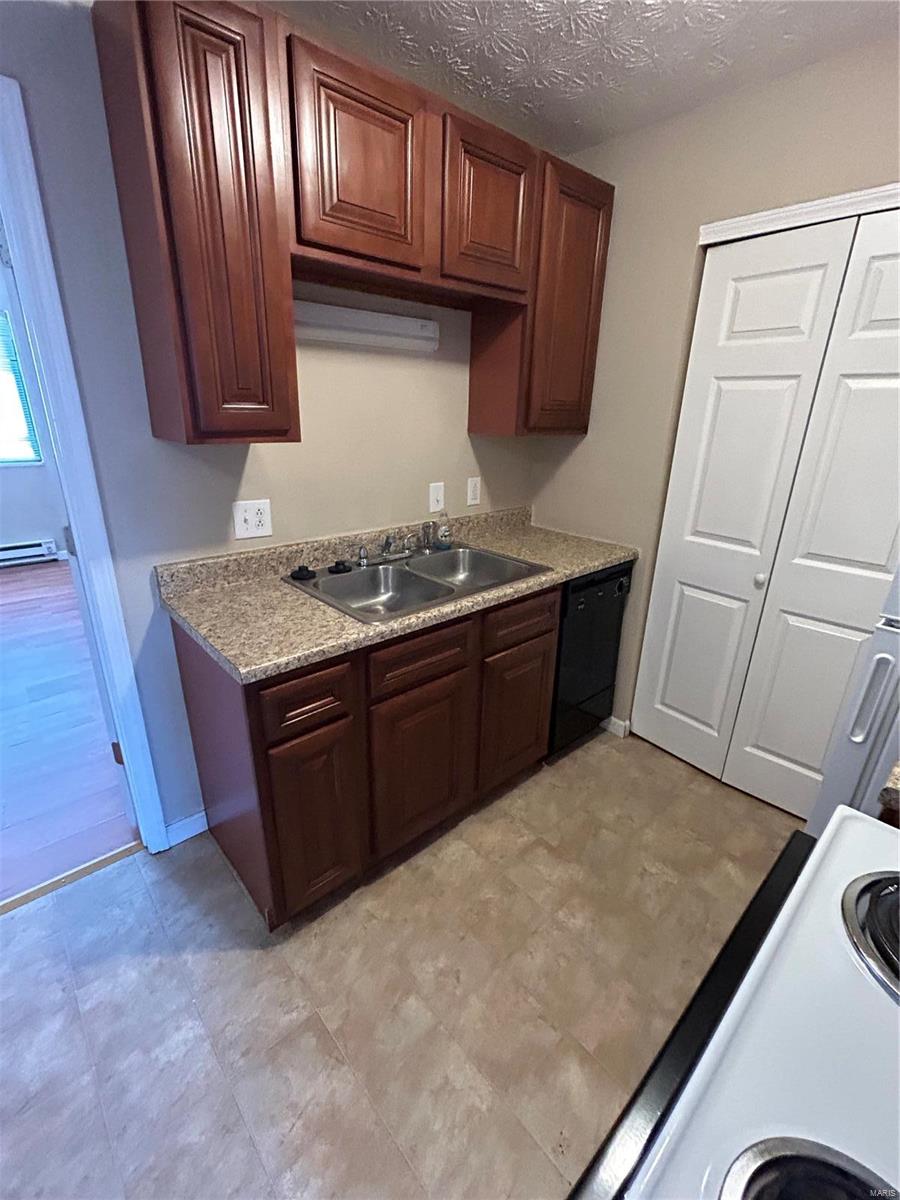 Devonshire 2nd Add - Residential Income