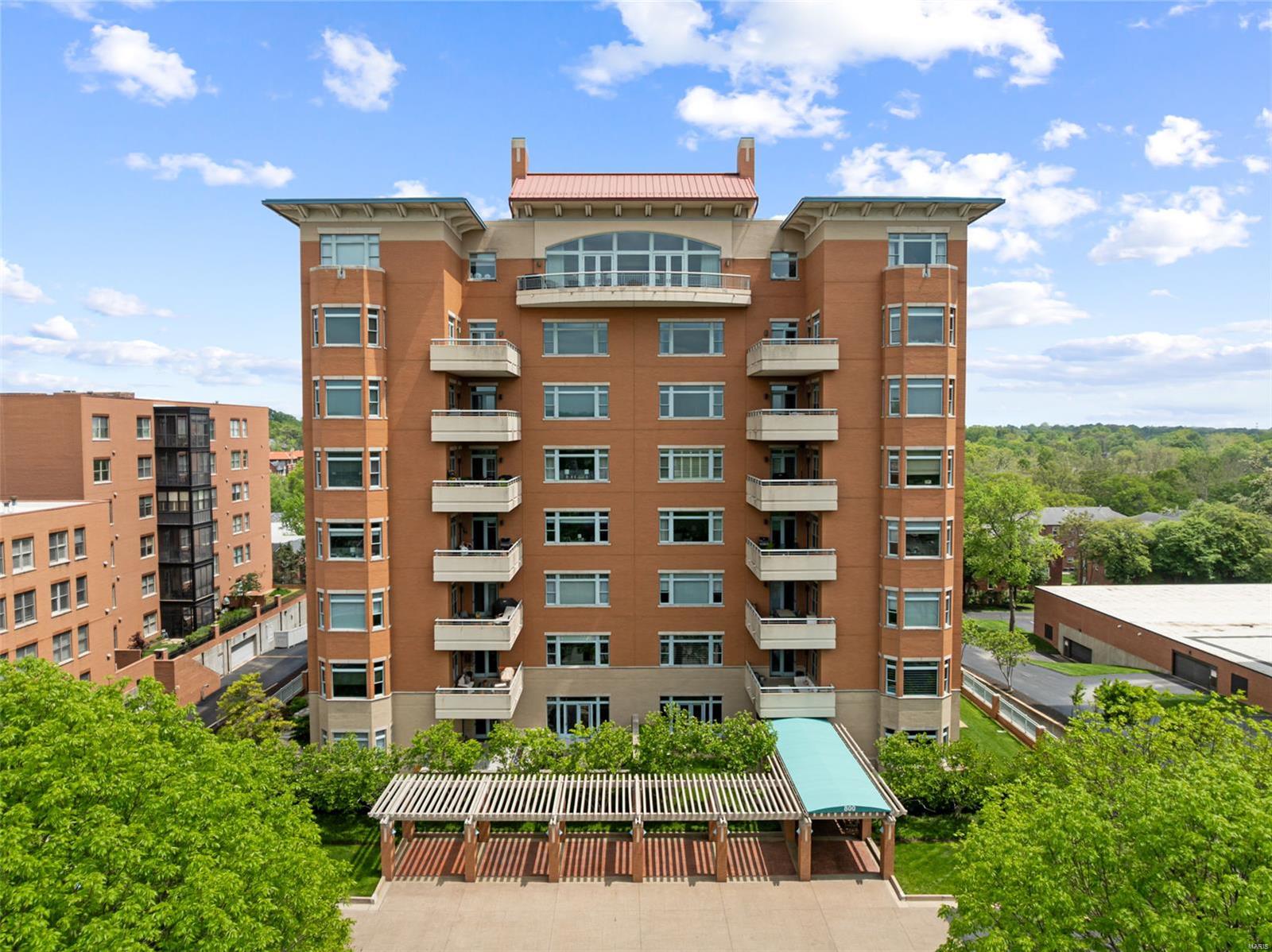 Residence At 800 S Hanley A Condo - Residential
