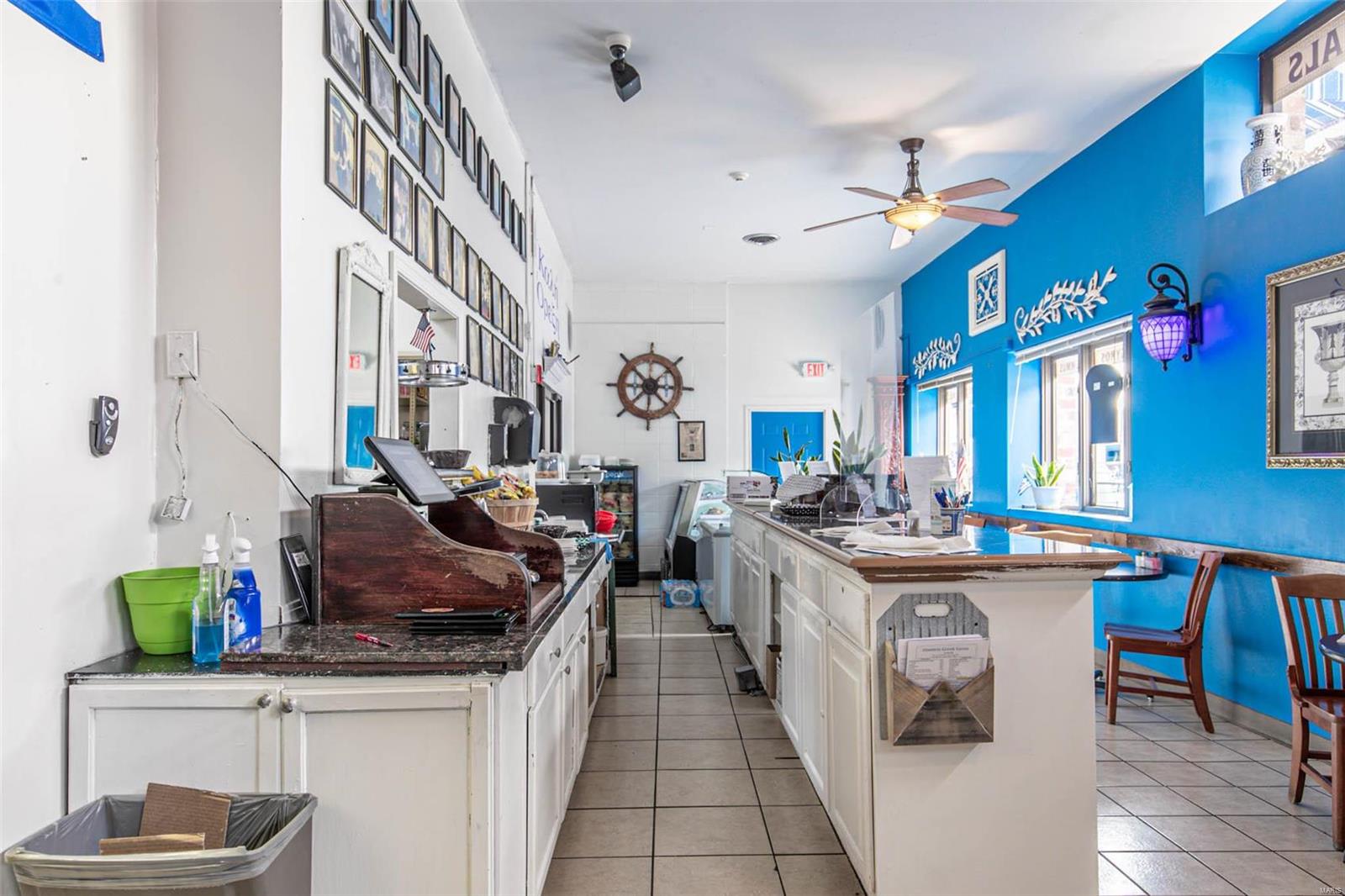 NON SUBDIVISION - Commercial Sale