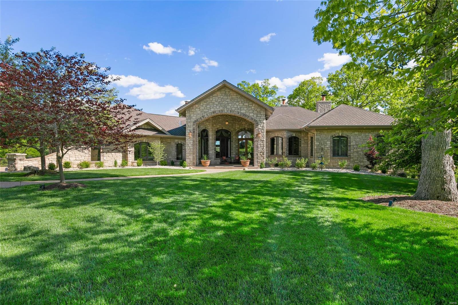 Summit Estate - Residential