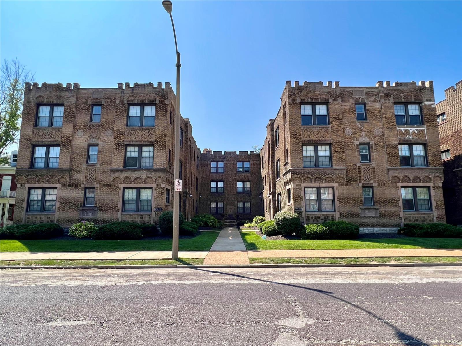 Located in the historic Dogtown neighborhood, the property includes 1 Bed-1 Bath and 2 Bed-1 Bath Apartments offer a wide variety of layouts to choose from. 

The property boasts original hardwood floors, an eat-in kitchen, ceiling fans, and more! These cozy Apartments are within walking distance to Forest Park and close to both Washington University and Fontbonne University. With immediate access to Highway 64/40, several bus stops and bike paths, there are plenty of options for all types of transportation. An ideal location for both students and working professionals, Dogtown is full of vibrant restaurants and bars that make this a great location.