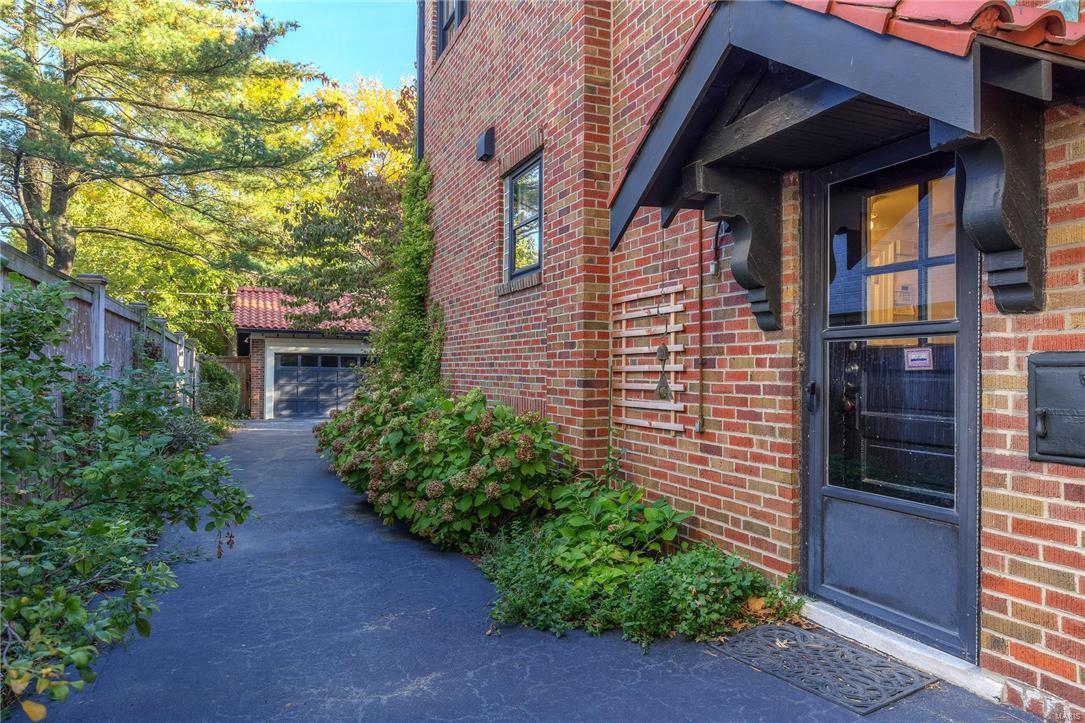 Hillcrest - Residential