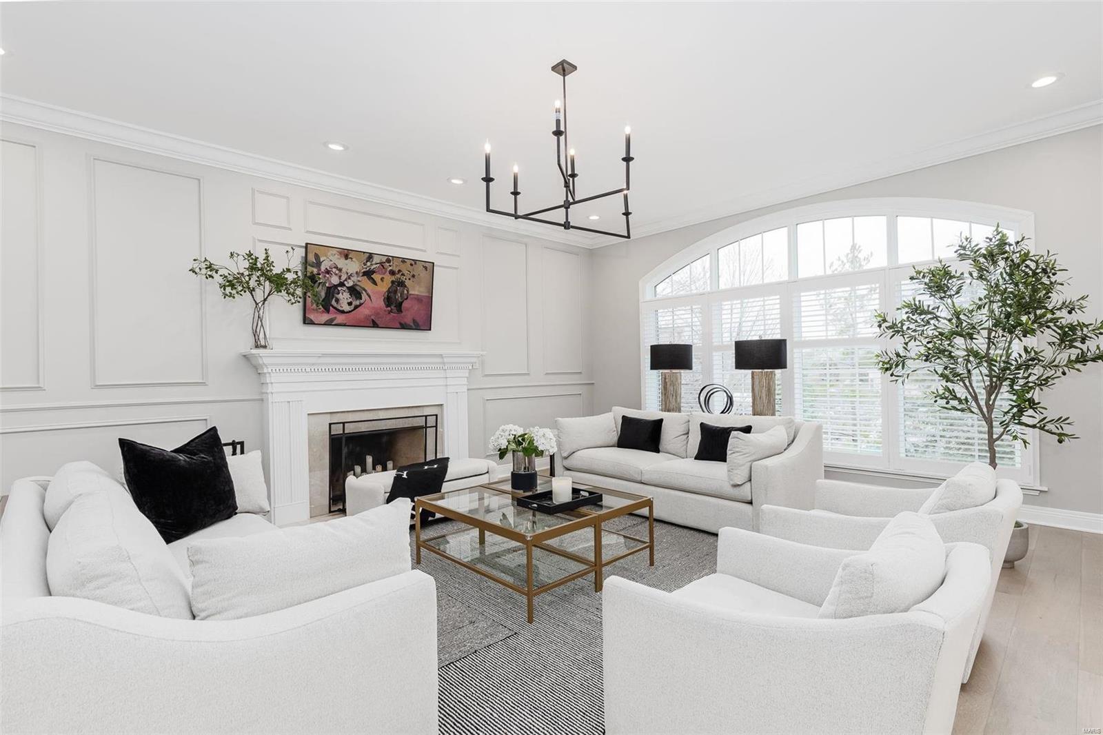 August Hill On Conway One - Residential