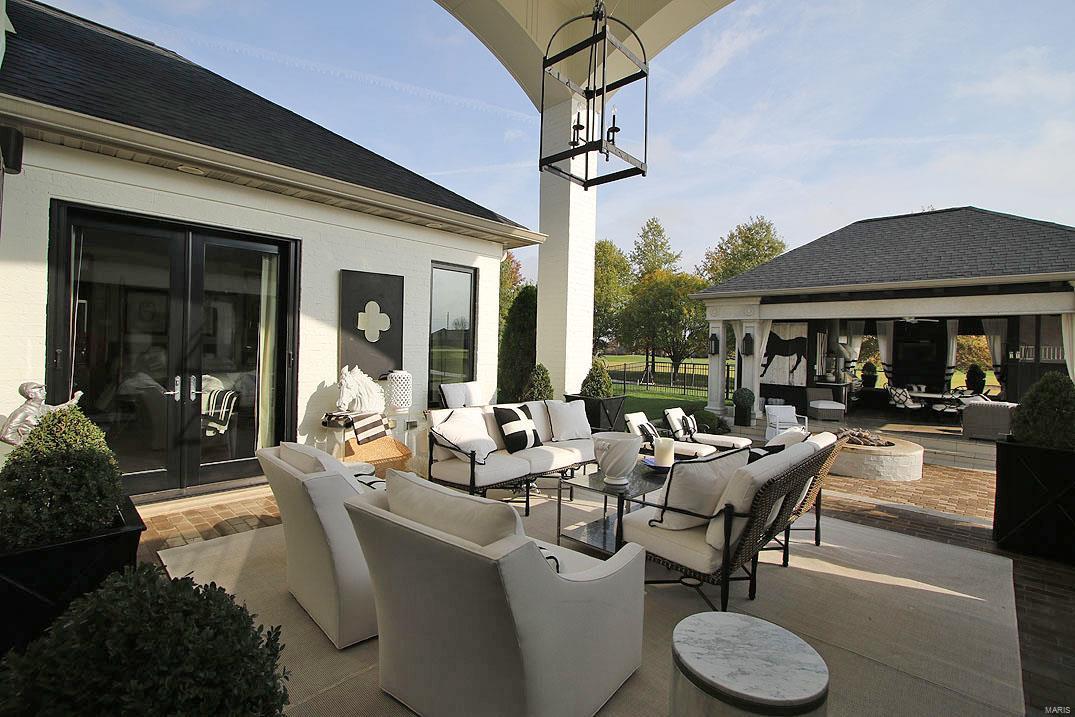 Fairways/Far Oaks - Residential