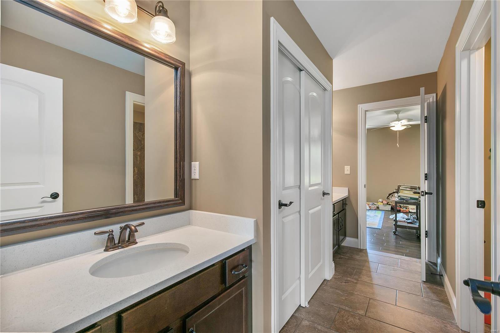 Arbors At Kehrs Mill - Residential