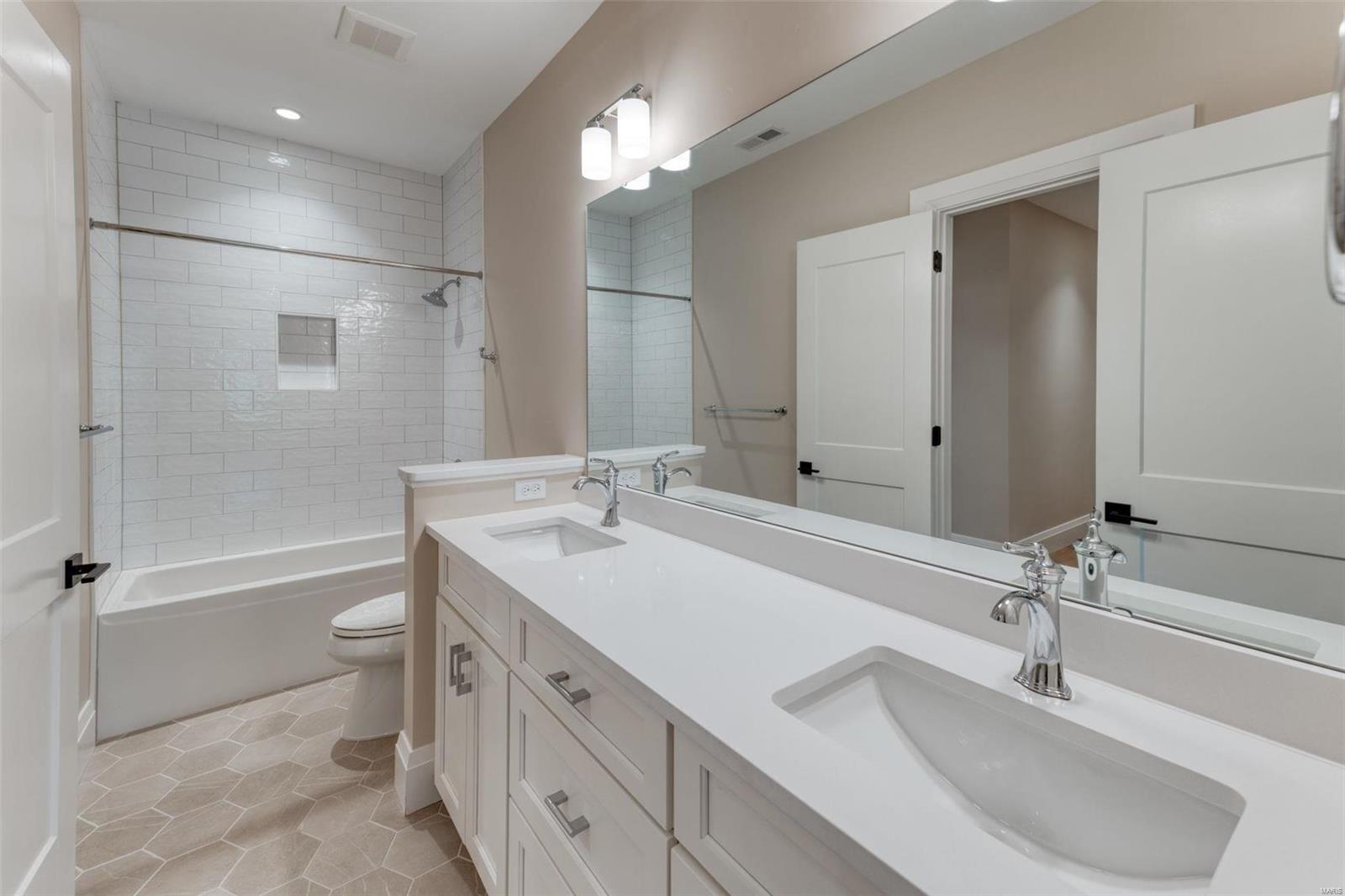 Chatsworth Place - Residential