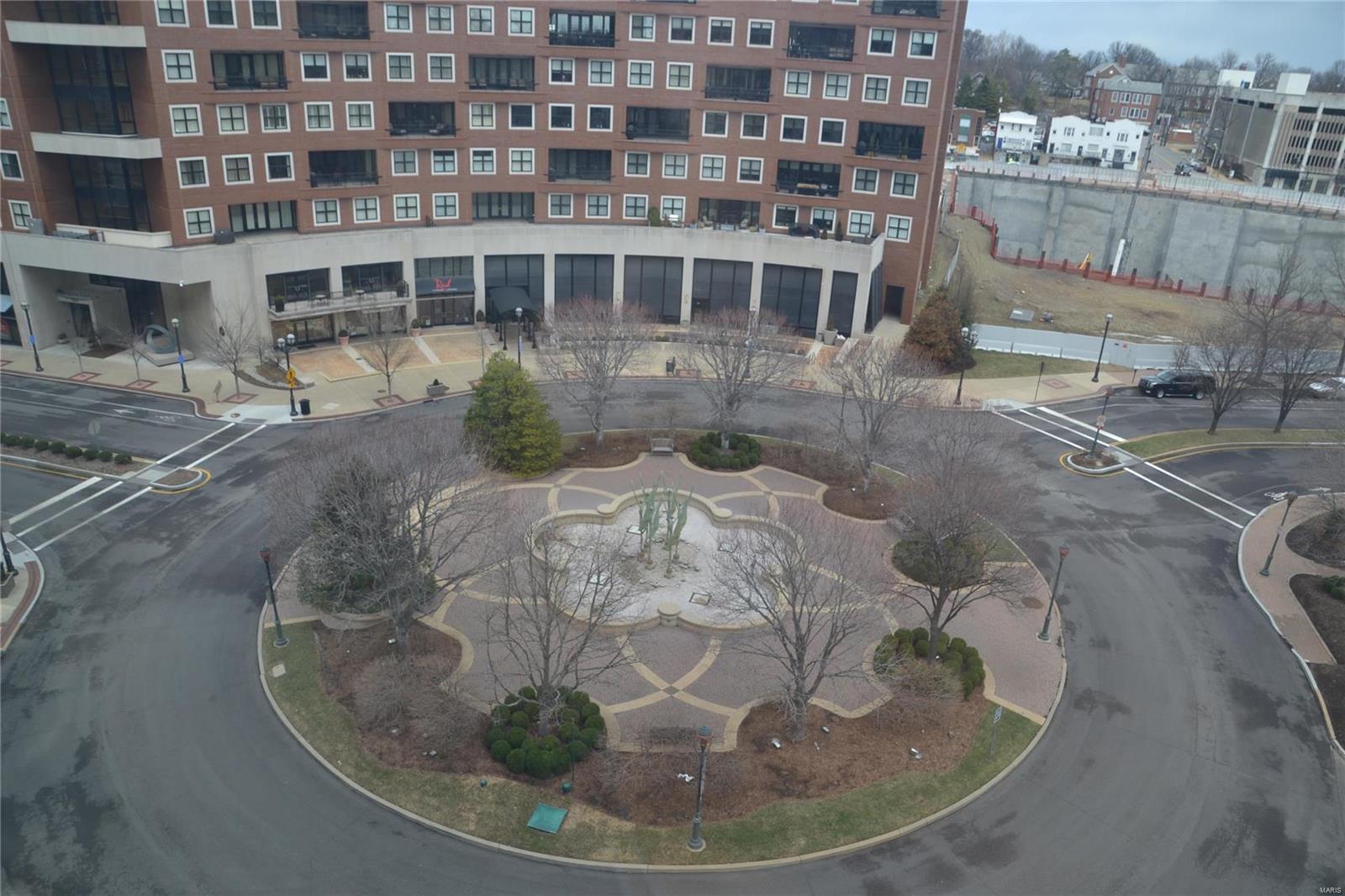 Plaza In Clayton A Condo The - Residential