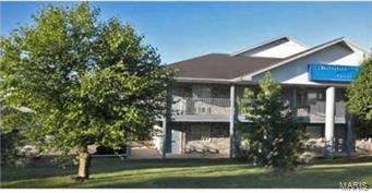 Turn-key 83 unit apartment complex located in Branson MO has been newly renovated through out including roof, electrical, plumbing and all units.  Lobby area offers social gathering place with cozy fireplace and flat screen TV.  Tenants have full access to fitness room, coin operated Laundry facility and a very desirable indoor pool open year round.  One Bedroom units boast full kitchen with range, microwave, refrigerator and dish washer.  Each 1 bedroom also includes a  stackable washer and dryer, dining area, family room and private bedroom with walk in closet.  Kitchens in studio apartments have range, microwave, refrigerator located off bedroom area.  There is a spacious outdoor sundeck, picnic area and generous green space with mountain views. This complex is just one-quarter mile off Branson's Famous Strip. This is an Investors dream come true with significant upside potential! Don't miss out on this great opportunity!