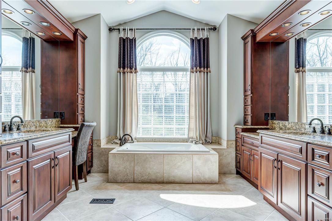 Topping Woods Estates - Residential