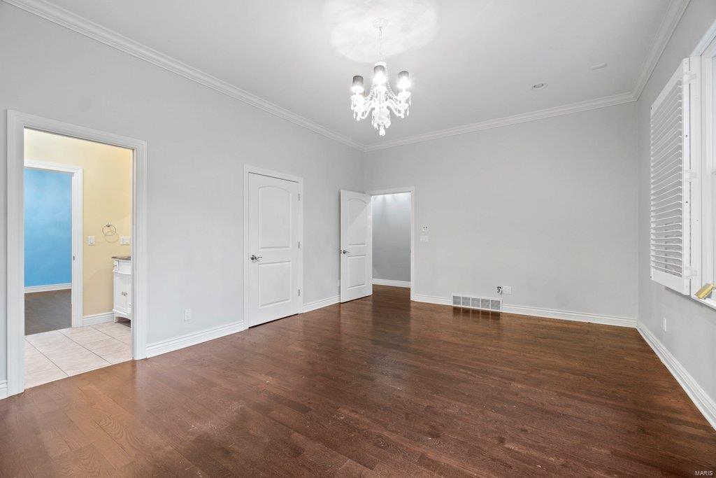 Windwood Lake Estate - Residential