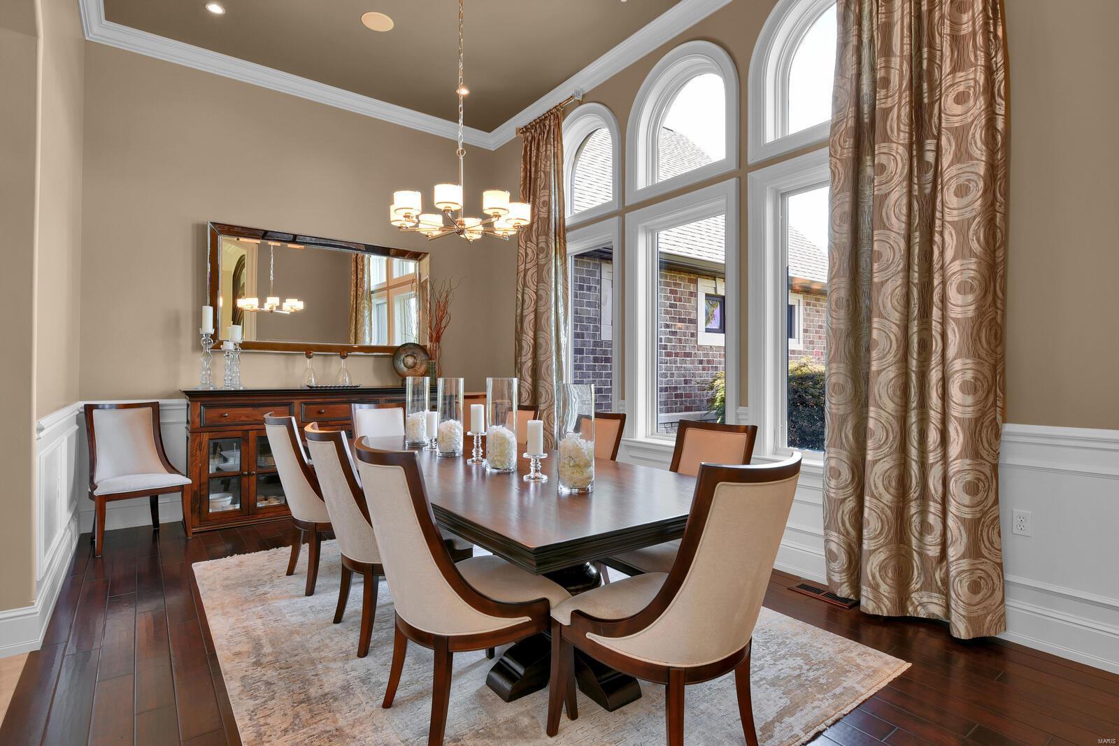 Stone Cliff Manor - Residential