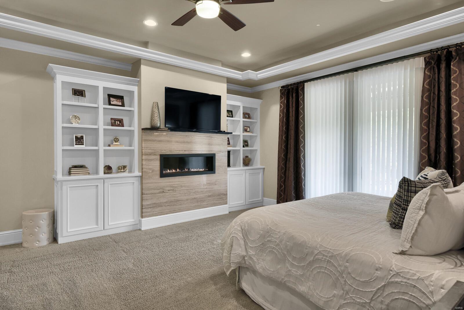 Stone Cliff Manor - Residential