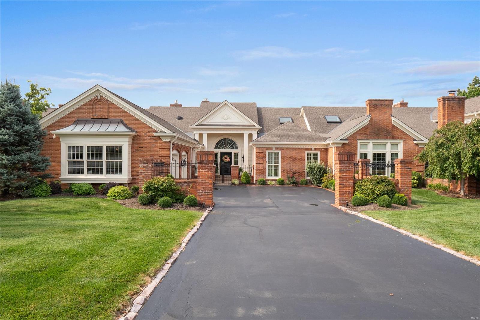 Woodbridge Condo - Residential