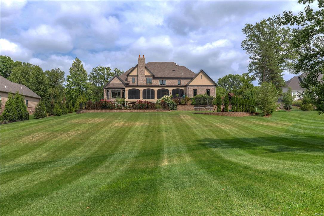 Town & Country Manor - Residential