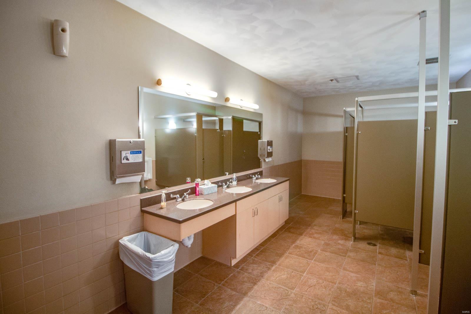 Not in a subdivision - Commercial Sale