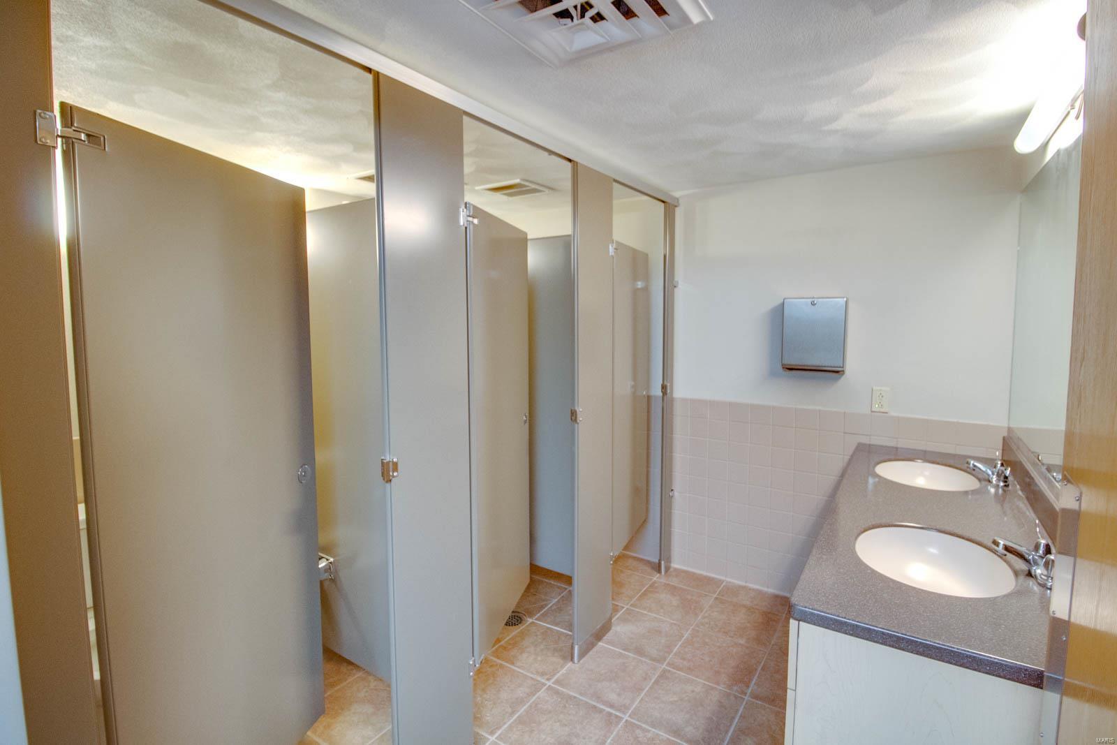 Not in a subdivision - Commercial Sale