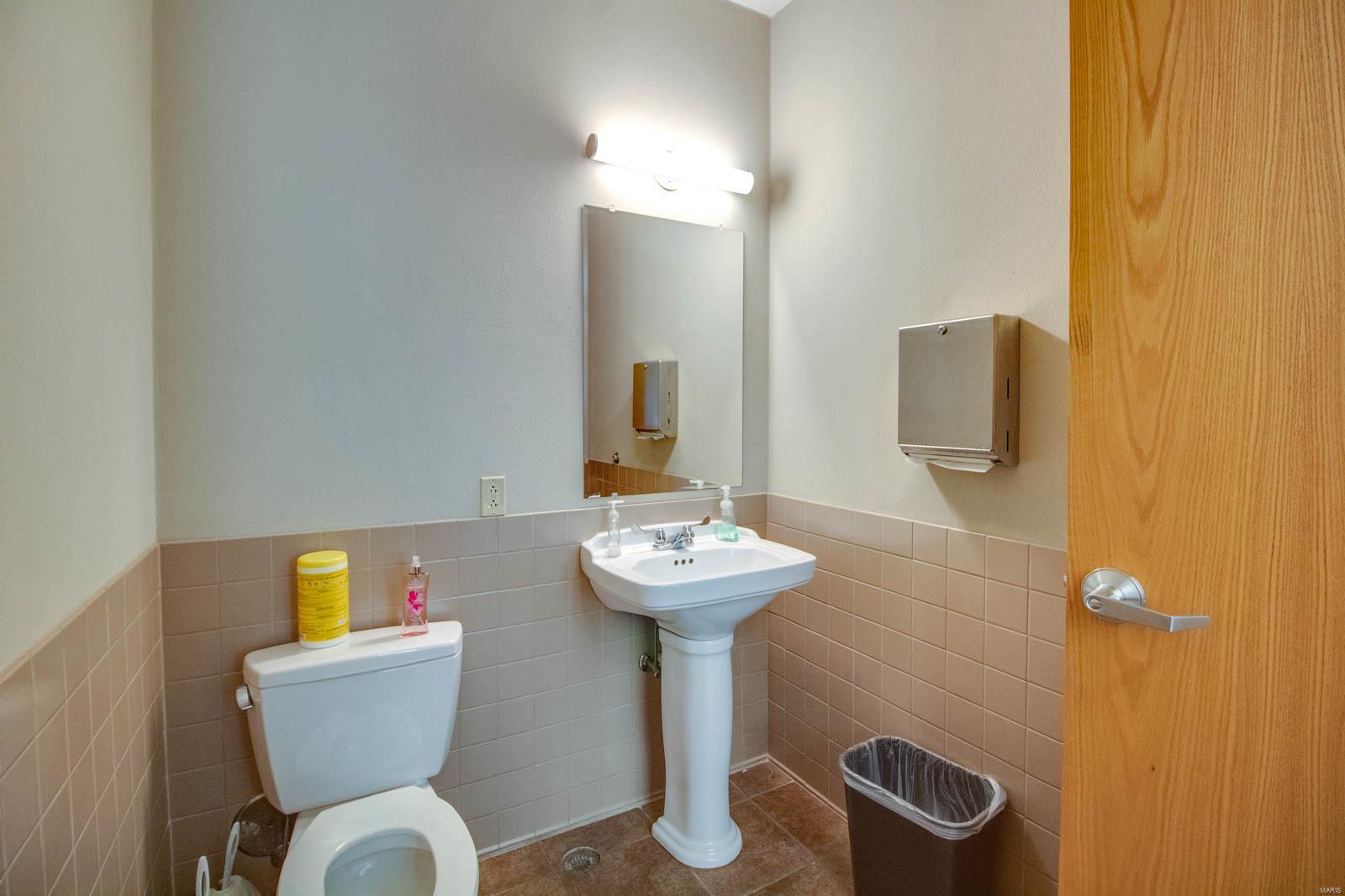 Not in a subdivision - Commercial Sale