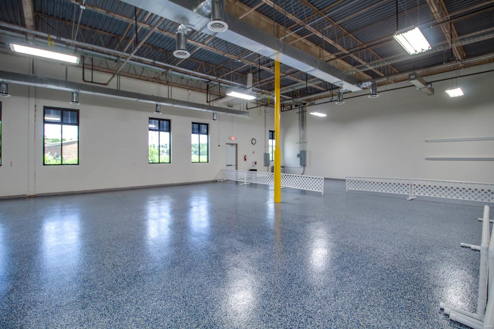 Not in a subdivision - Commercial Sale