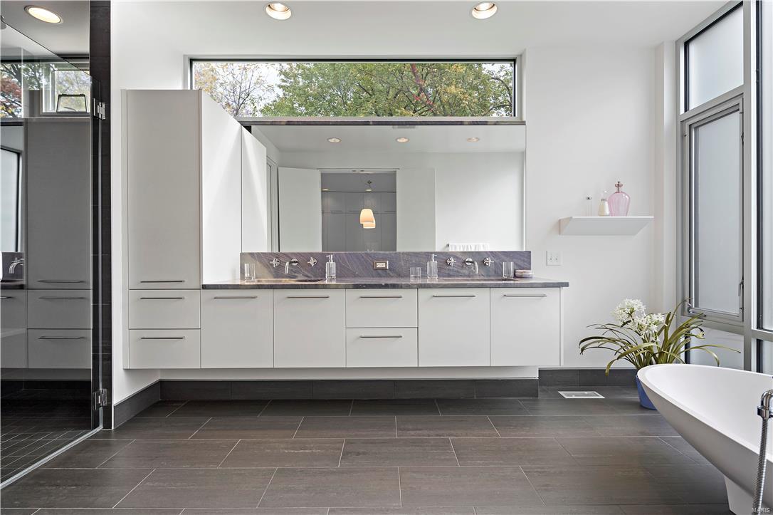 Ladue - Residential