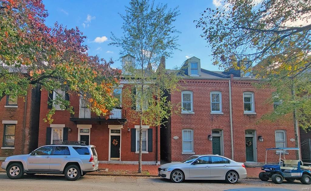 Well maintained 12 unit complex in Historic Soulard!!! All systems and units have been updated w/ in unit laundry, kitchens & baths.  Most units have newer HVAC. Newer roofs. This complex consists of 4 buildings, (2) 4-family buildings and 2-duplex alley houses. The 4-family buildings consist of (4) 1 -bedroom 1-bath units, (3) 2-bedroom, 2 bath units and (1) 2-bedroom, 1-bath unit. The alley houses consist of (4) 1-bedroom 1.5 bath units. All the units have open floor plans with lots of natural light and exposed brick. The buildings sit on a large lot that offers a nice private community courtyard with ample green space. The apartments are in a prime Soulard location just a block from the Soulard Farmers Market. The property performs well at a 6% cap rate based on current rent/expenses & 7.14% at market rent. This property won't last long so make your appointment to view today!!
There are 3 tax id numbers included in this one parcel.  0372-00-00800, 0372-00-00700, and 0372-00-00600