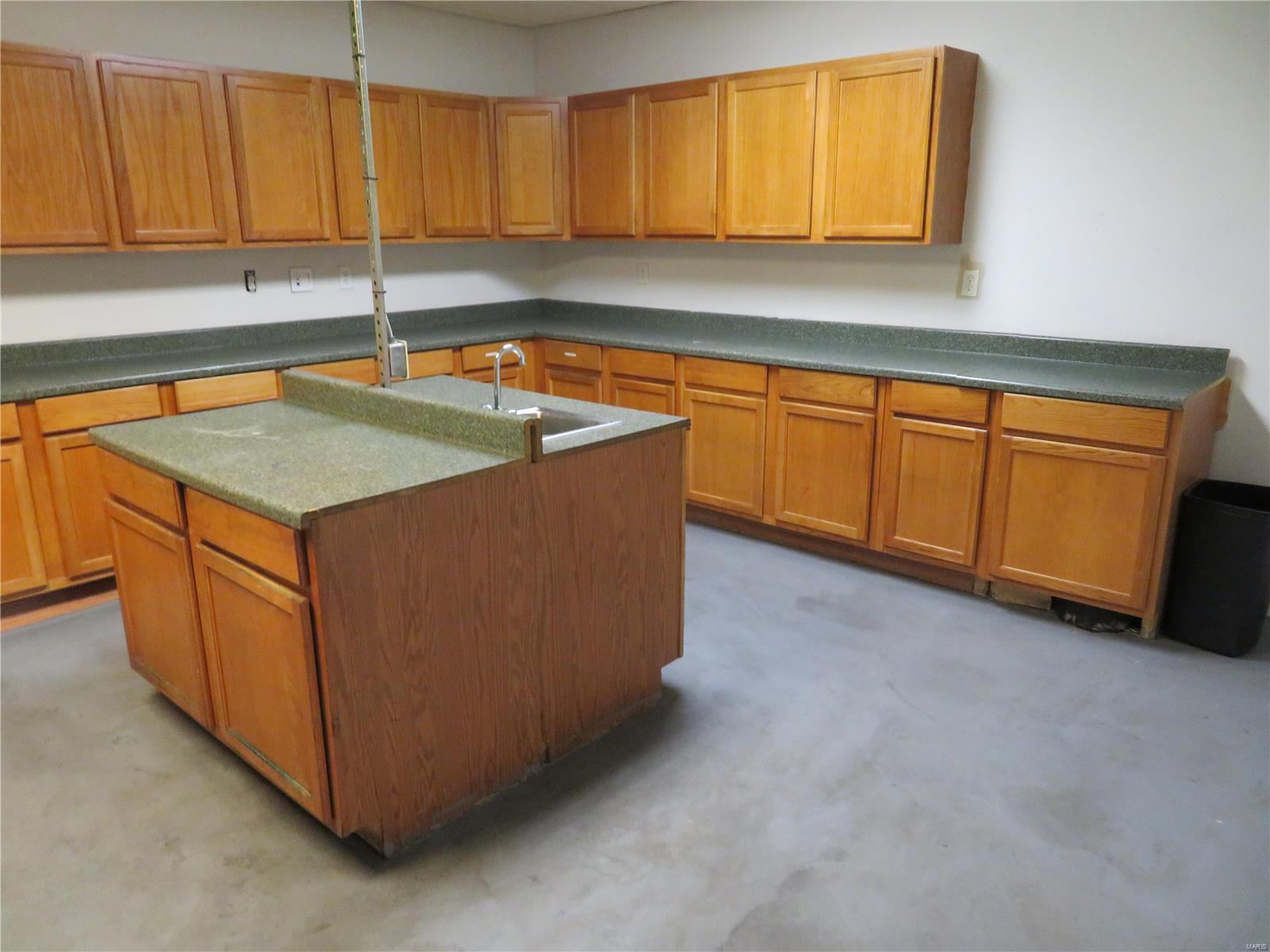 Prairie Du Pont Common Fields - Commercial Sale
